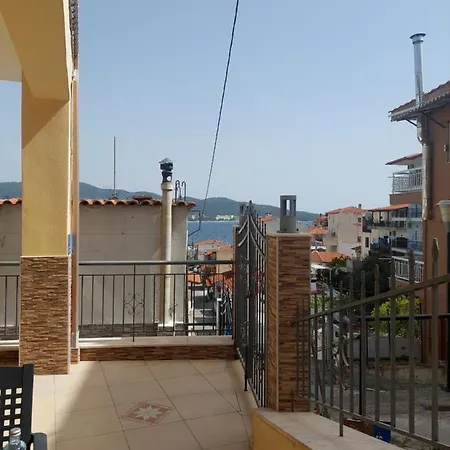 1 Apartment *